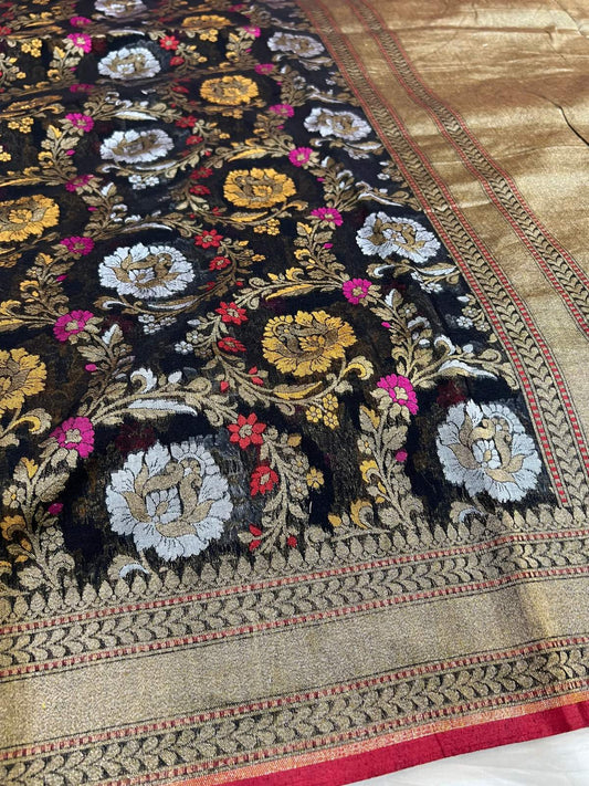Black Cotton Jamdani Saree with floral closeup view