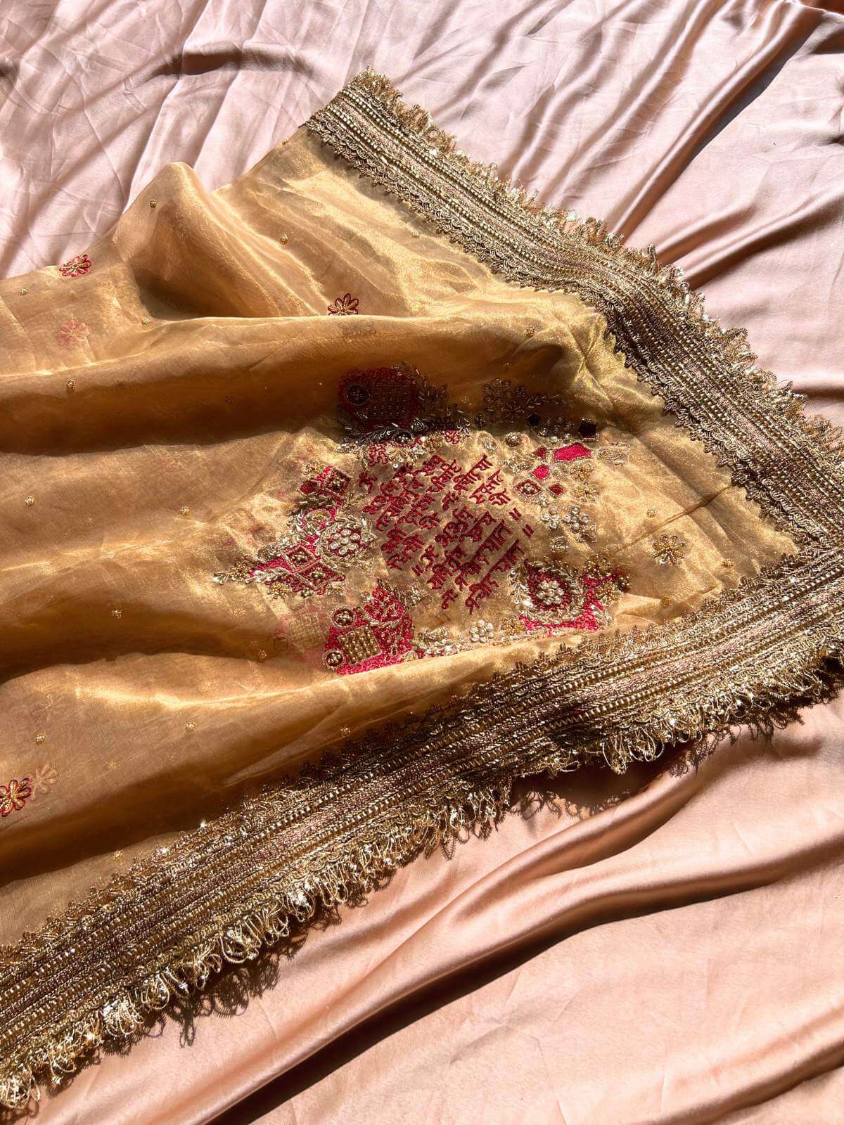 Manatavya Banaras Gayatri Mantra dupatta featuring sacred Sanskrit shloka woven in elegant traditional design