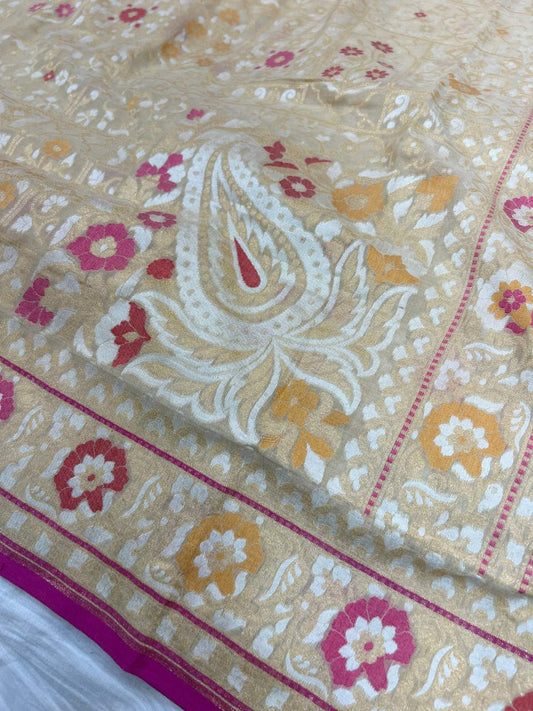 Beige Cotton Jamdani with floral view closeup view