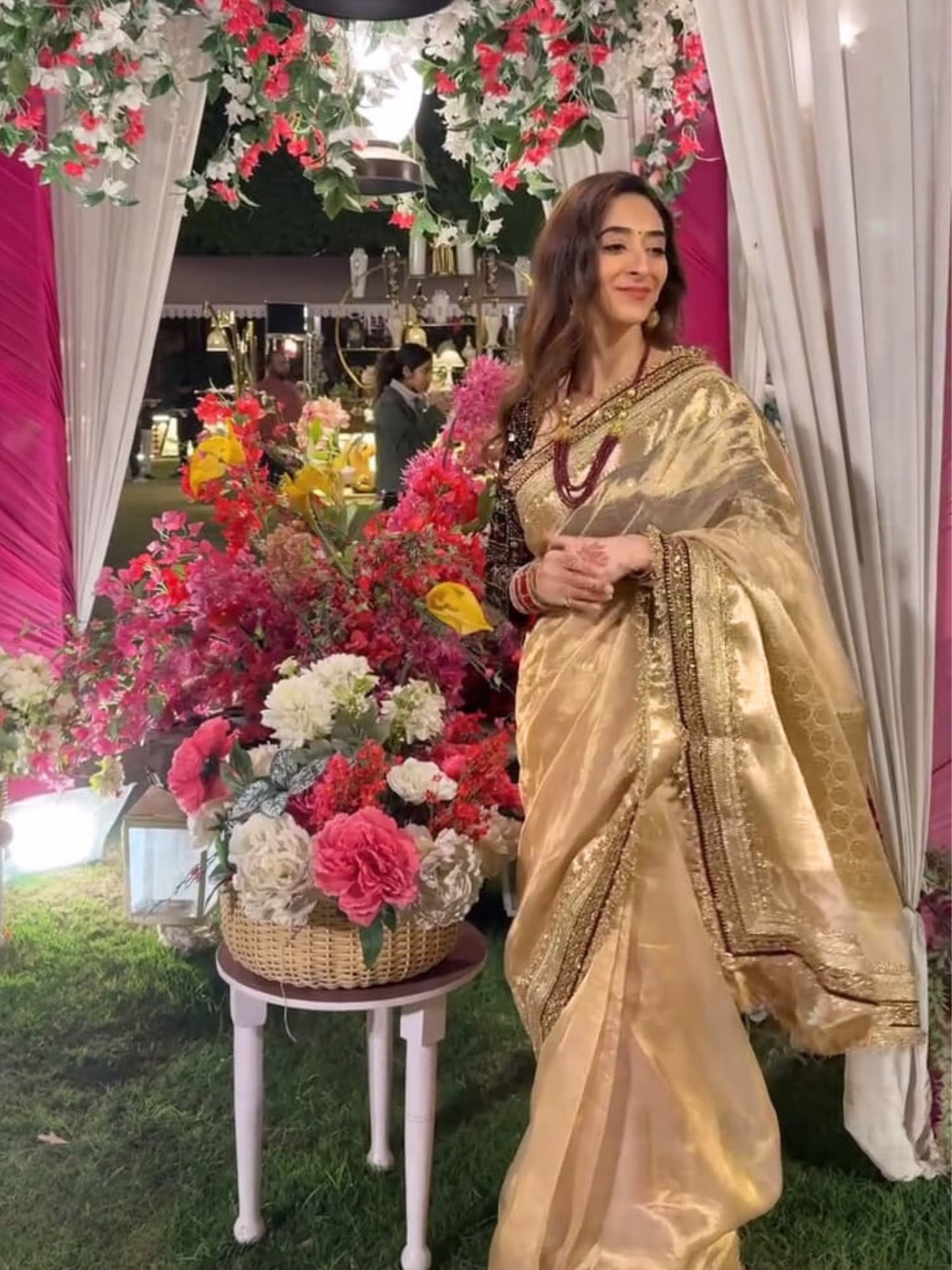 Golden Pure Banarasi Tissue Silk Saree with gota patti border, brocade aachal, and unstitched brocade blouse – handwoven Banarasi silk saree from Varanasi.