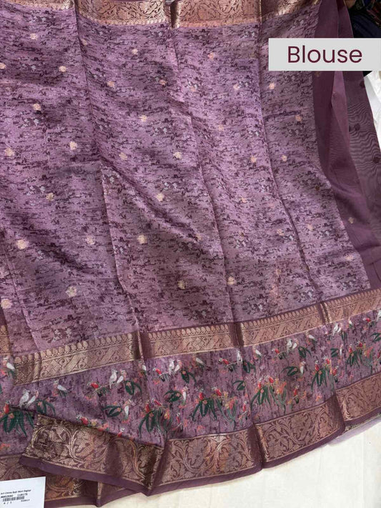 Chiniya silk saree featuring rich fabric and refined ethnic styling