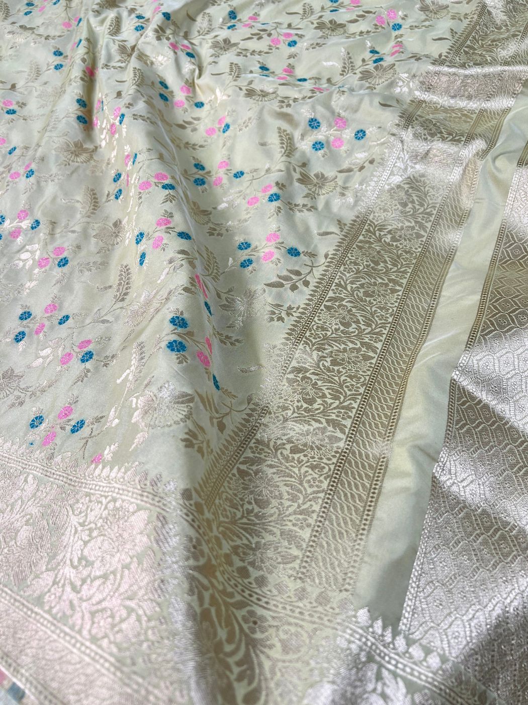 Pastel Green Katan Silk Saree closeup view 01