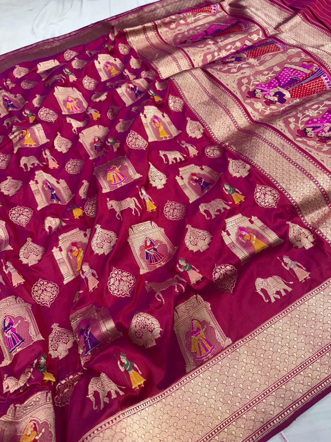 Deep Magenta Katan Silk Saree with royal scenes kings full view