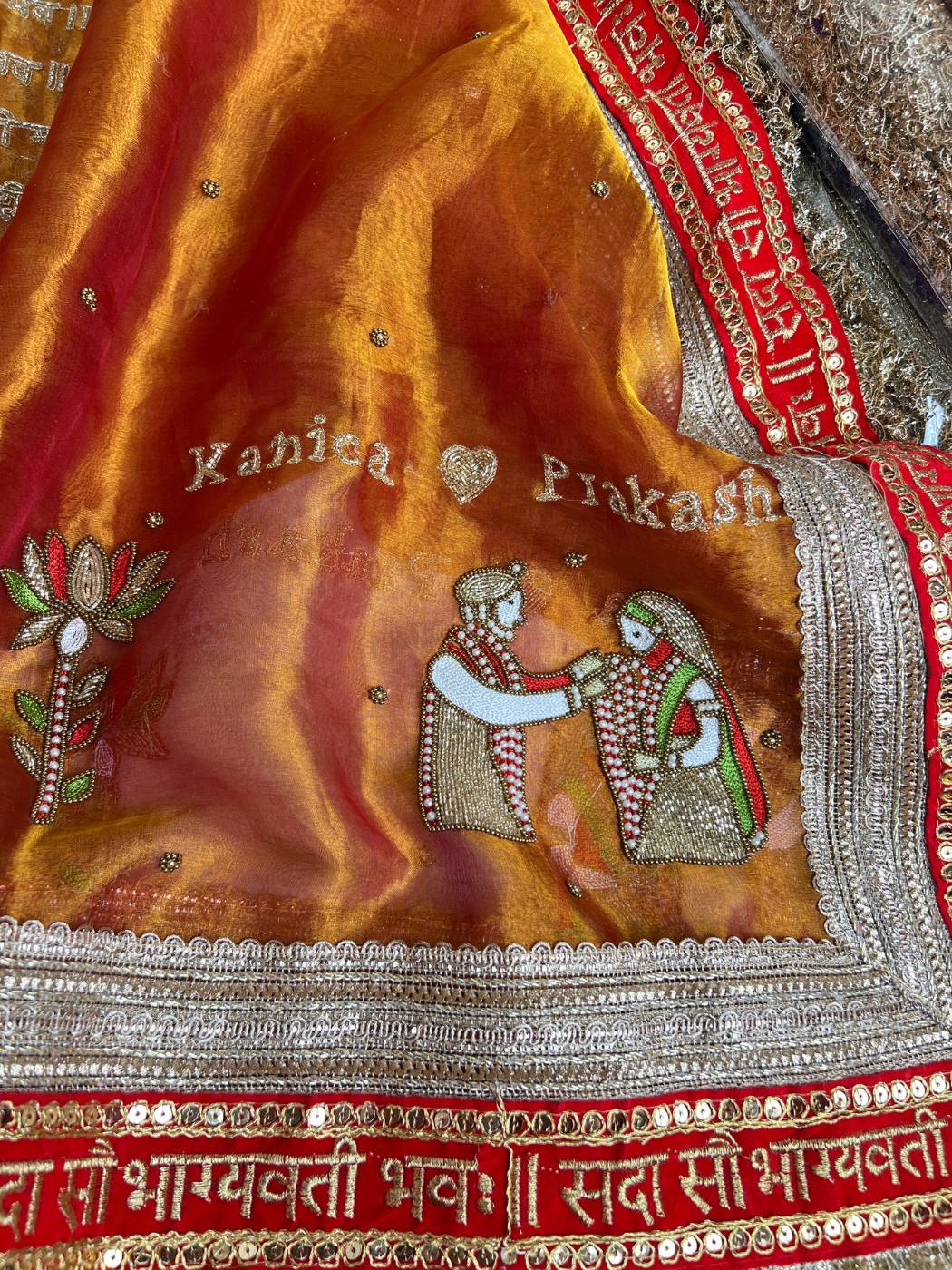 Kanjivaram Gold Tissue Silk Dupatta with Hand Embroidered Saat Vachan Closeup view 