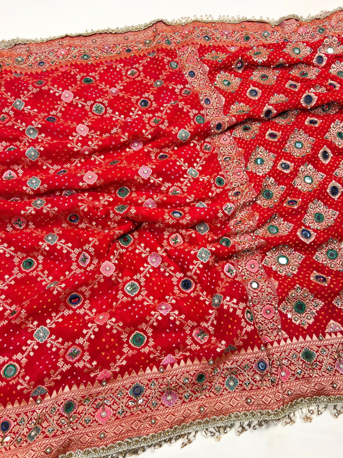 Red Bandhej