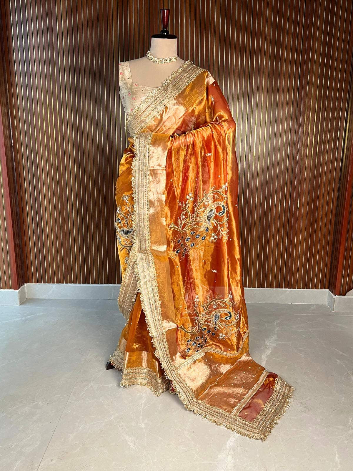 Kanjivaram Gold Morni - Mantavya