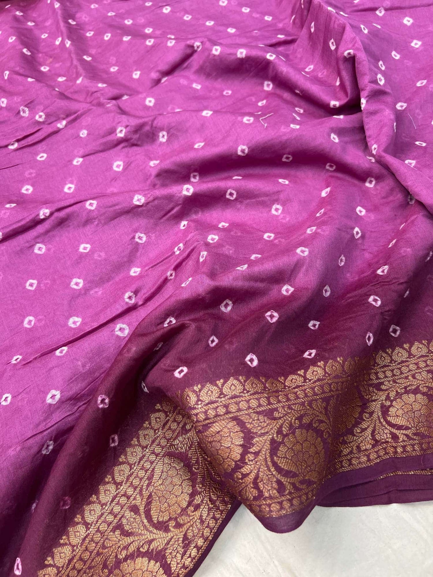 Lavender Bandhani Chiniya Silk Saree