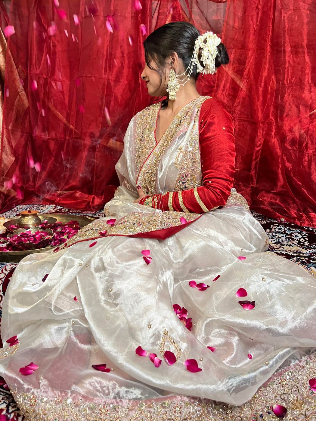 Silver Tissue Silk Saree Laal ishq with Hand-embroidered Floral And Peacock model view 01