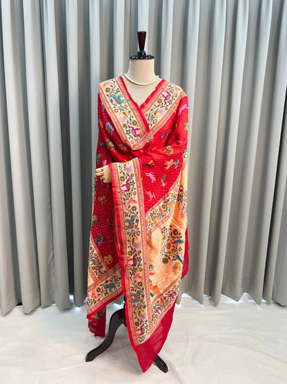 Red Dupatta