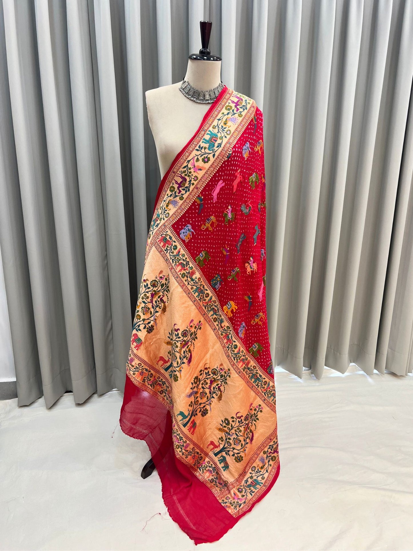Red Dupatta