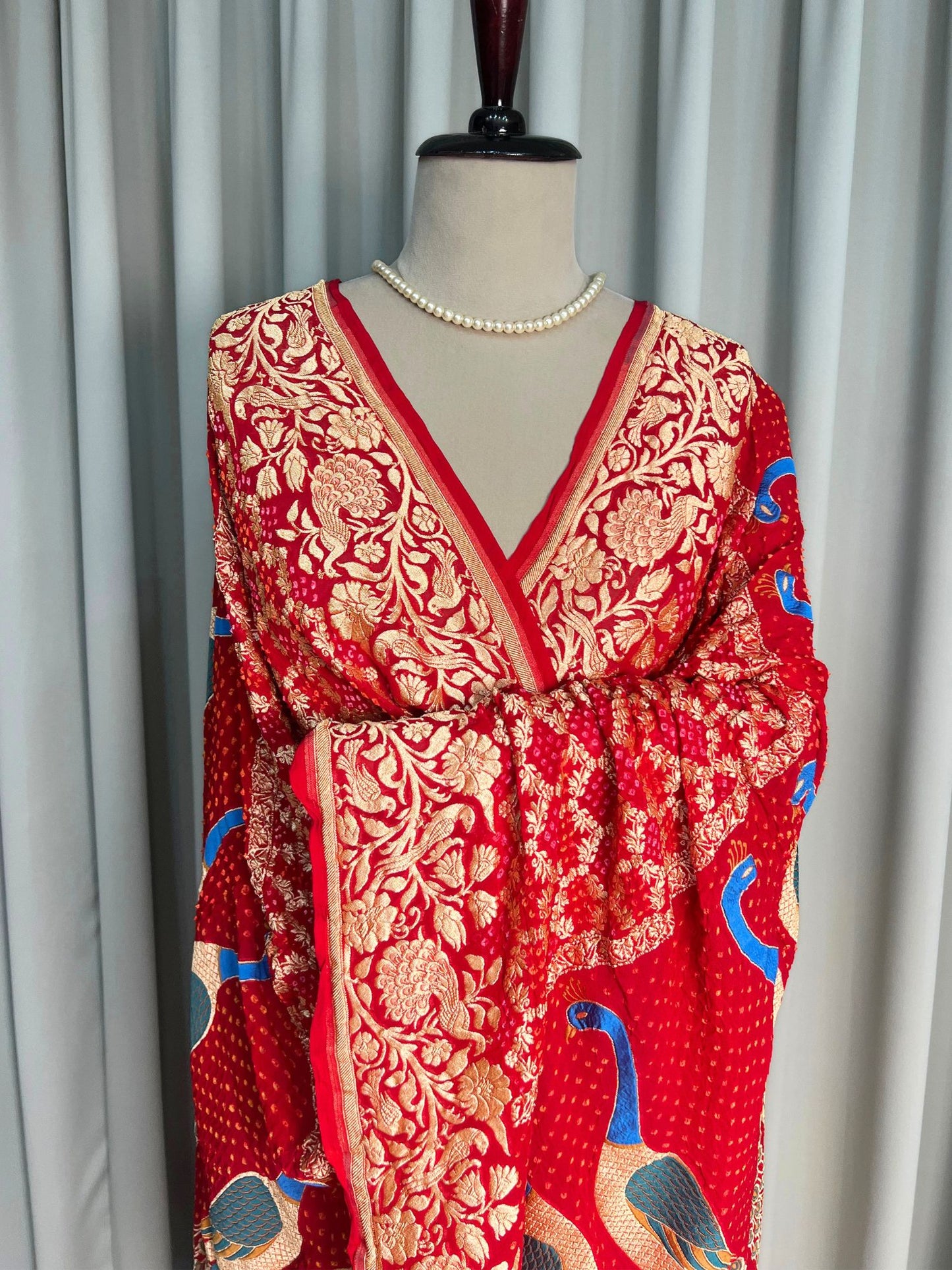 Red Dupatta
