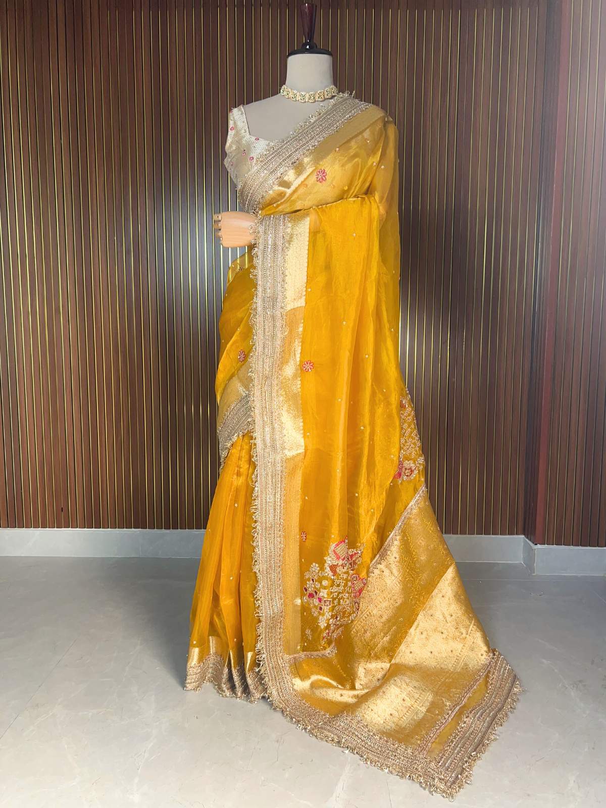 Yellow Gayatri Mantra - Mantavya