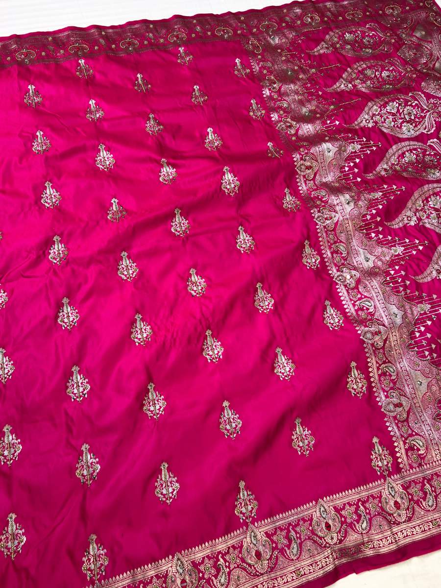 Hot Pink Mashru Silk Saree Full View-Mantavya Banaras