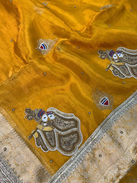 Yellow Pure Tissue Silk Saree Madhav Closeup View01-Mantavya Banaras
