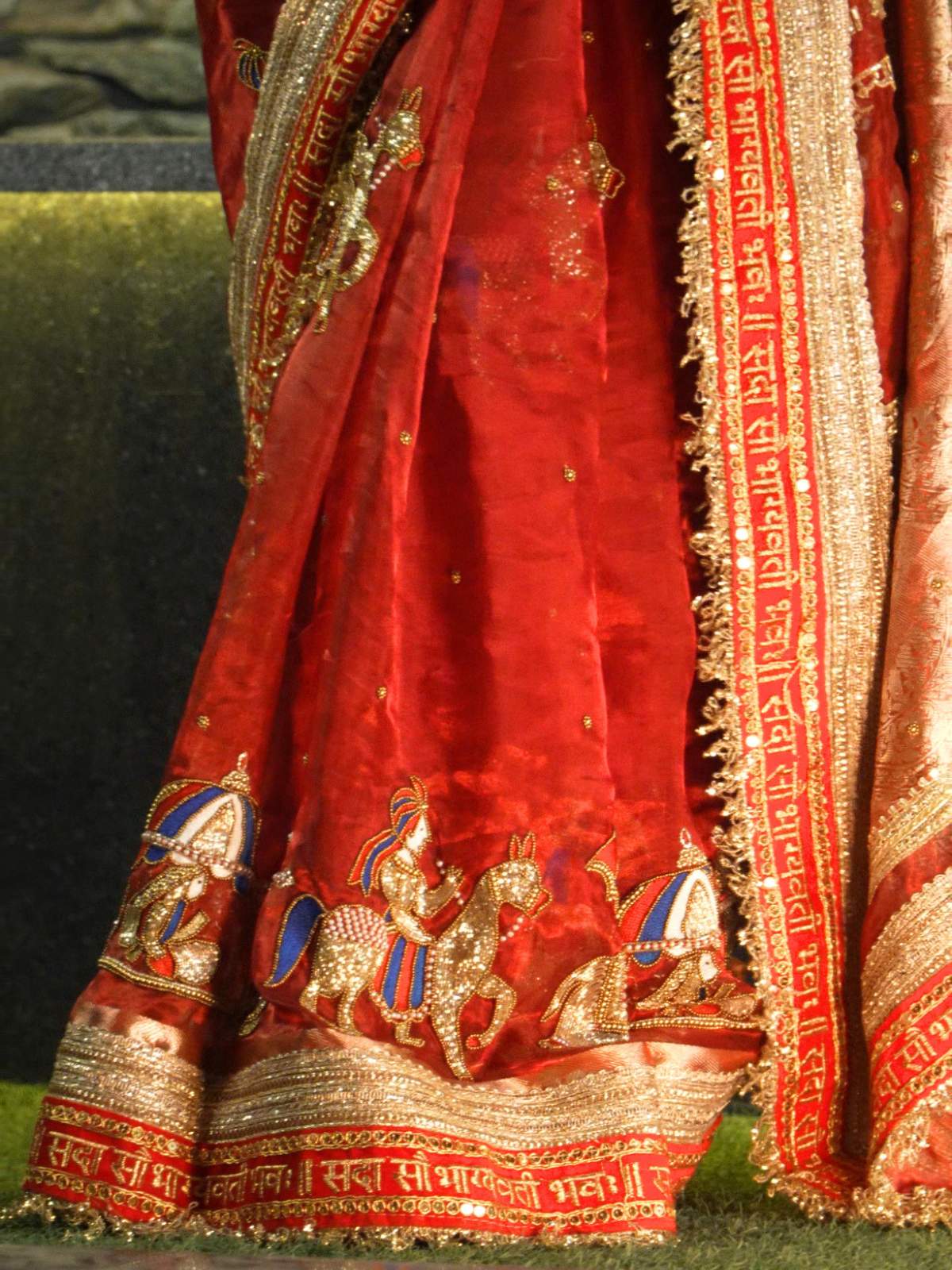Royal Red Tissue Silk Saree Saat Vachan with Hand-embroidered Saat Vachan Model View 02