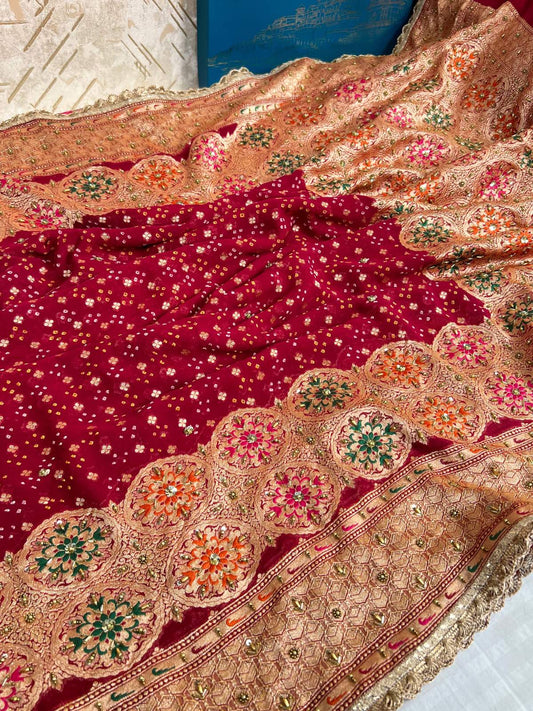 Maroon Bandhej