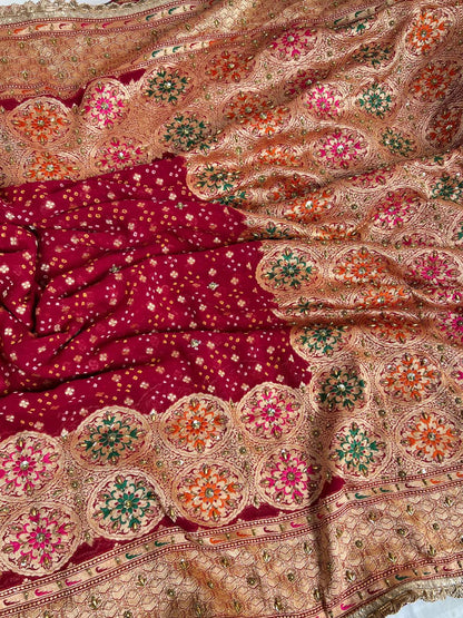 Maroon Bandhej