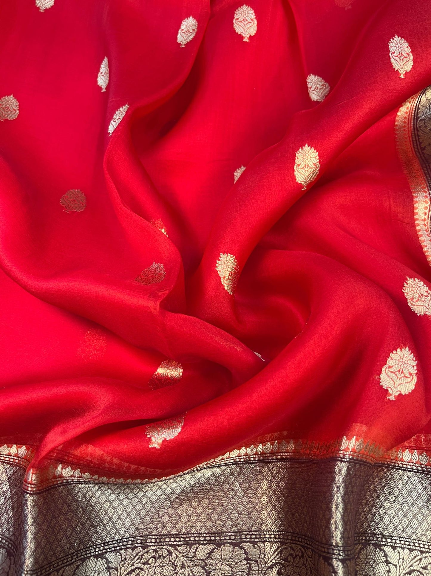 Red Kora Silk Saree Closeup view02