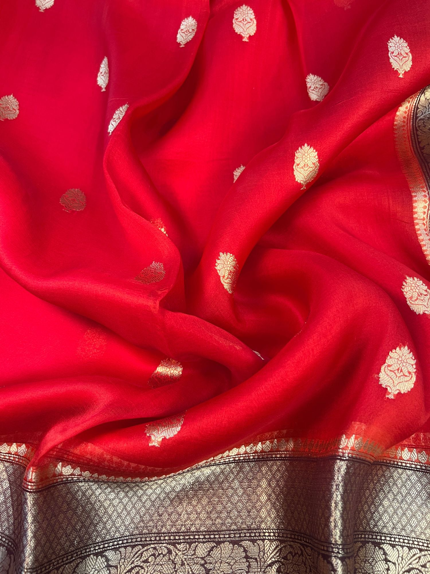 Red Kora Silk Saree Closeup view02