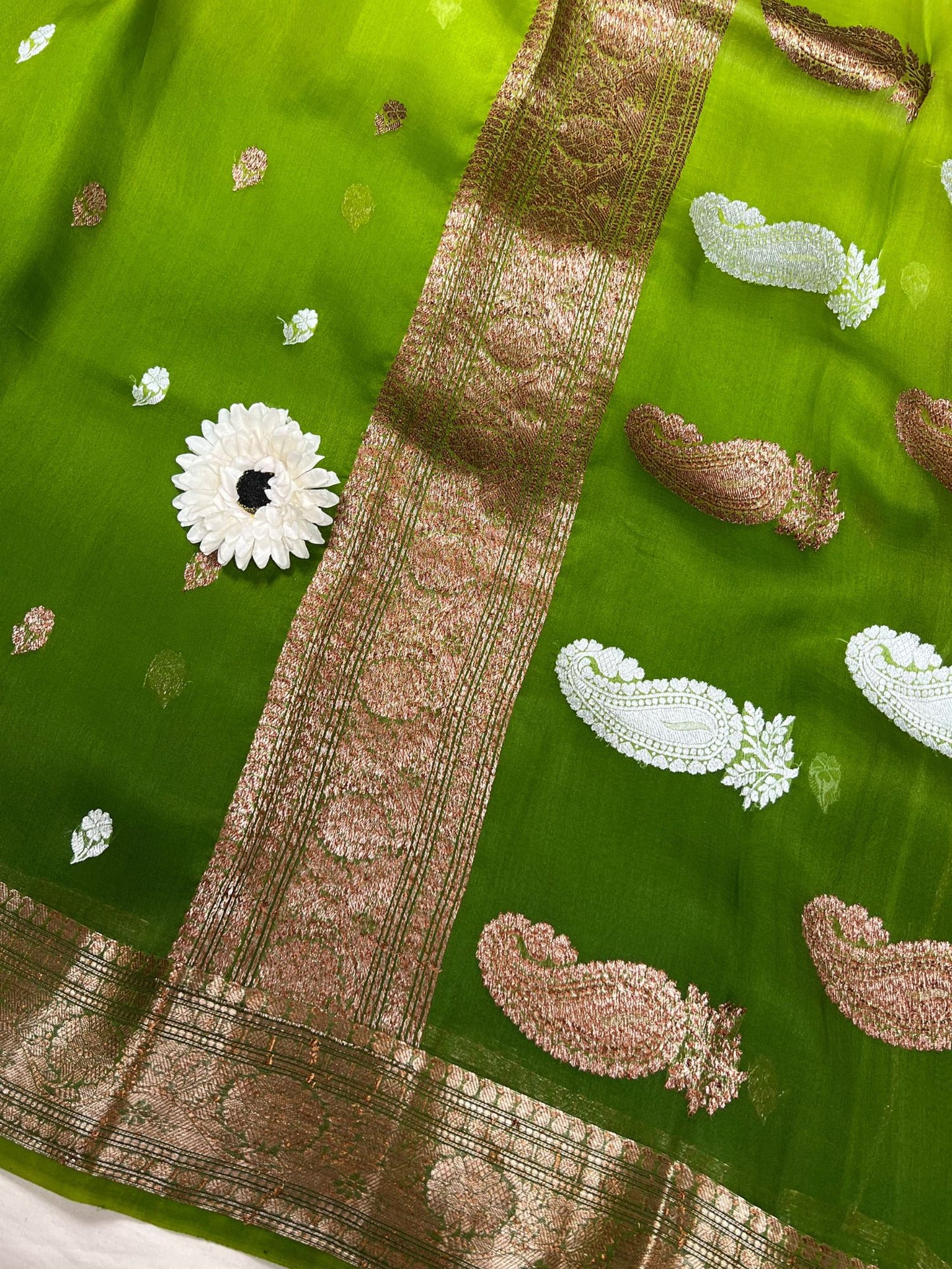 Green Kora Silk Saree Closeup View01