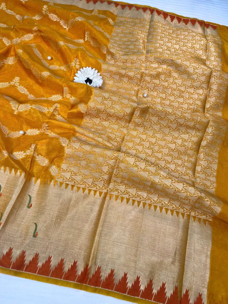 Yellow Banarasi Silk Saree - Mantavya Banaras