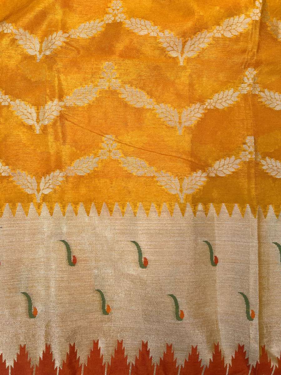 Yellow Banarasi Silk Saree - Mantavya Banaras