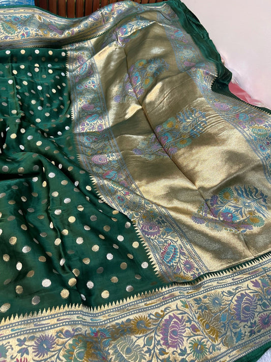 Green Mashru Silk Saree with smooth texture – Mantavya Banaras