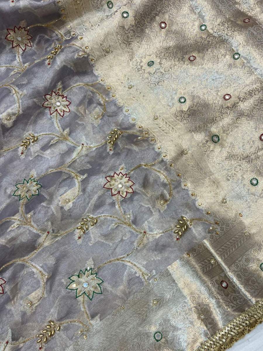 Silver Grey Tissue Silk Saree Phool jaal full view