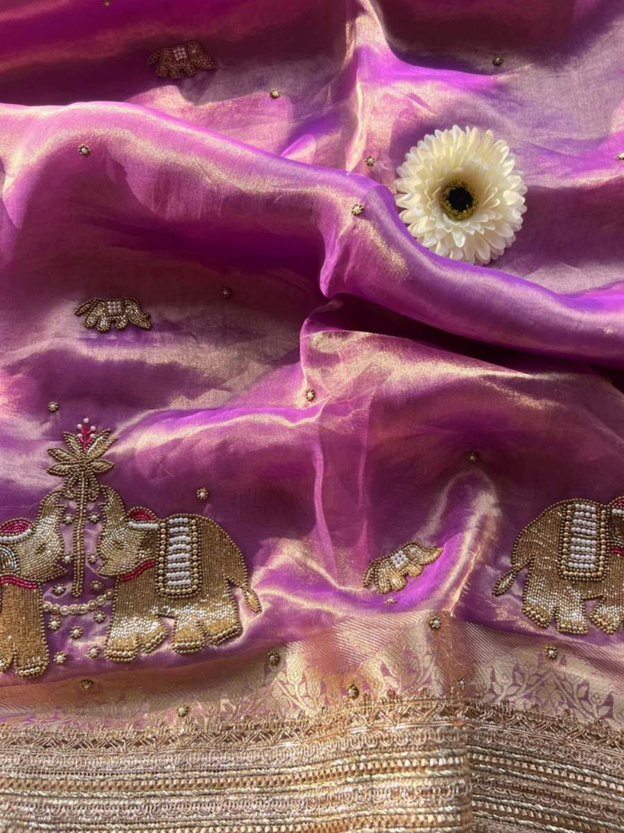 Lavender Tissue Silk Saree gajraaj closeup view 02