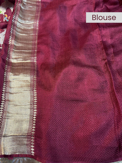 Elegant red blouse with a smooth finish, perfect for traditional and festive wear - mantavya banaras 