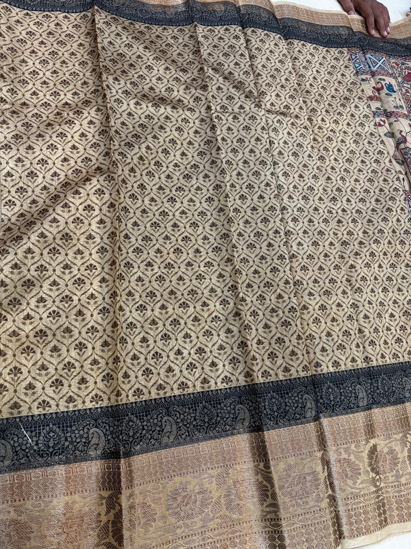 Grey Warm Buti Digital Print Fabric with Soft Texture and Elegant Traditional Motifs – mantavya banaras
